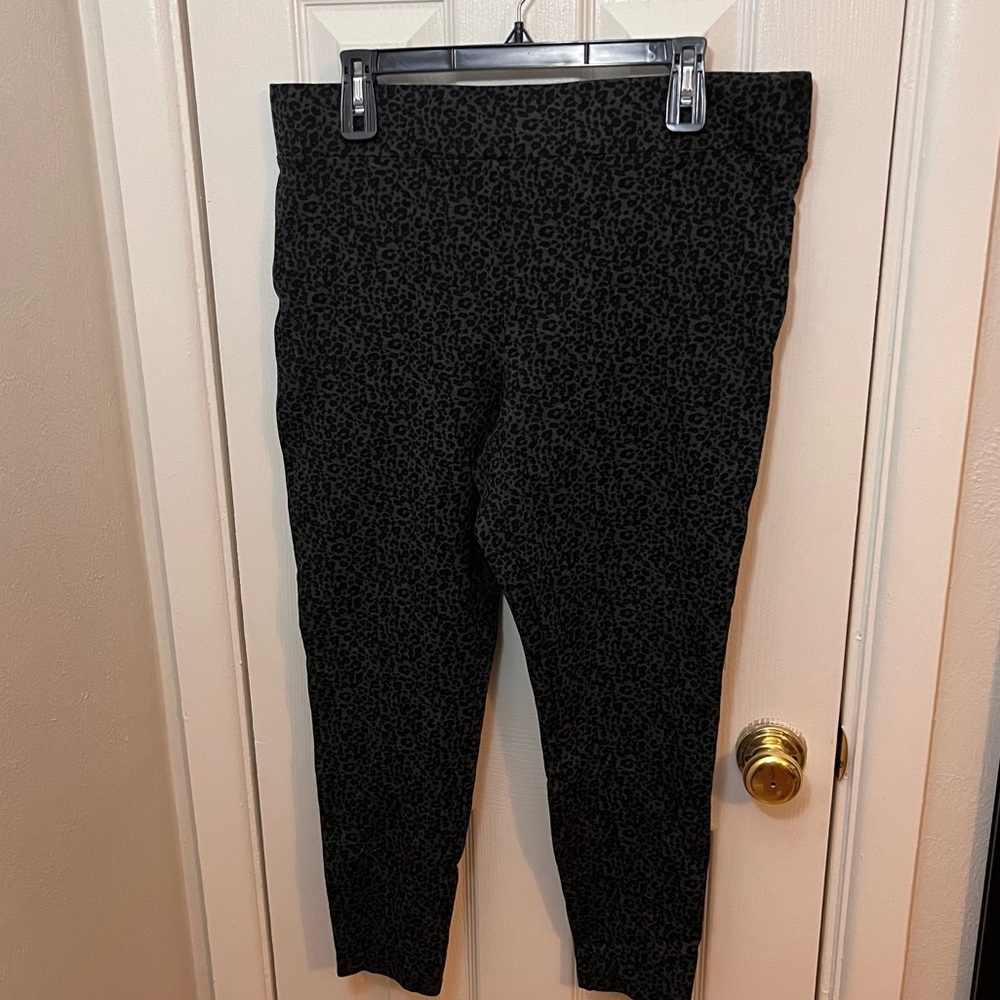 Loft Leopard Print Black and Grey Stretchy Leggings Pants XL